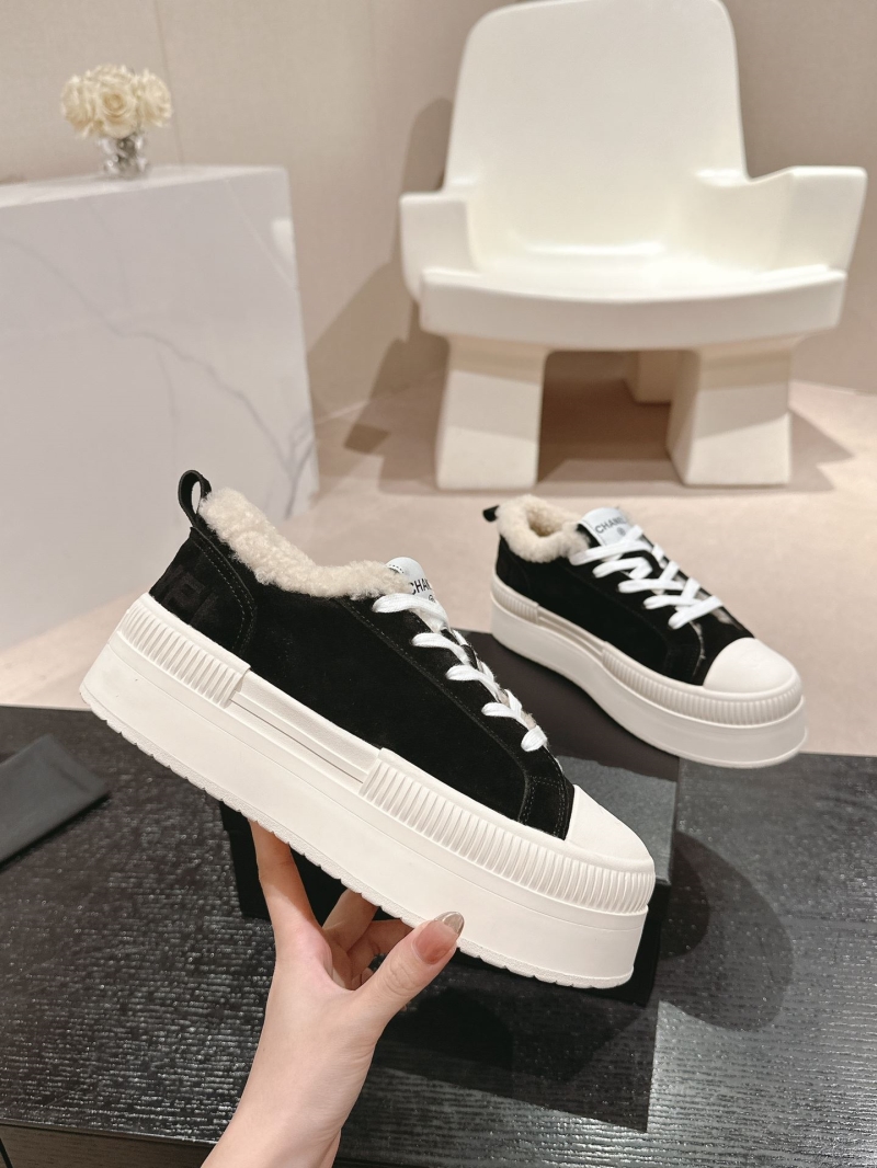 Ch**el sport shoes